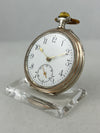 Taschenuhr Handaufzug aus 0,800er Silber mit goldenen Zeigern