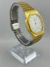 Quarzo dorato retro Q&Q con bracciale
