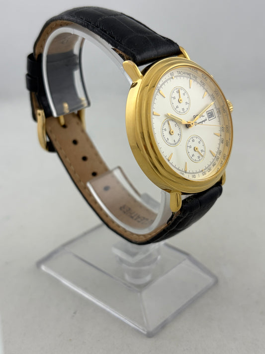 Royal Quartz Chronograph mit Datum