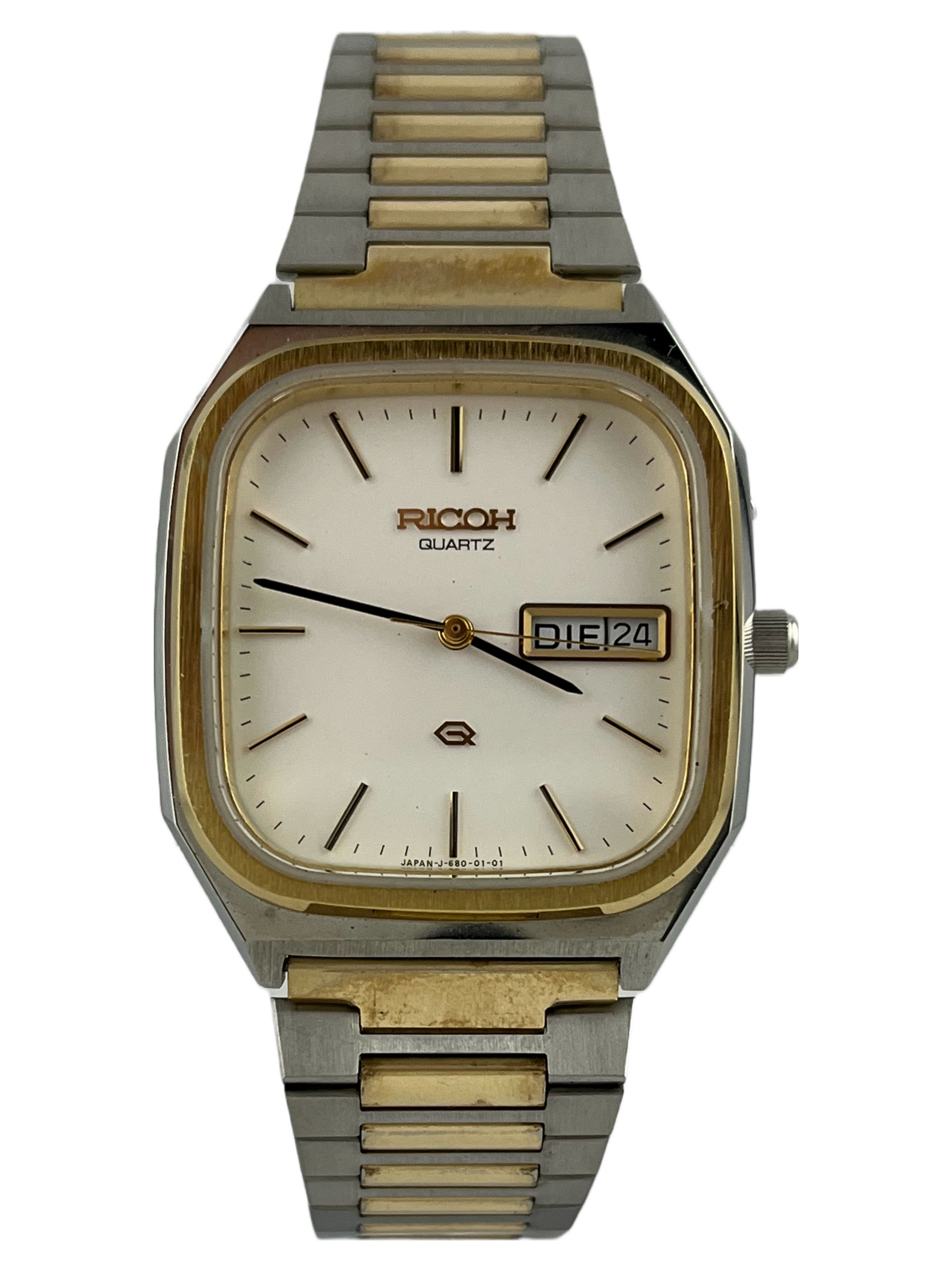 Ricoh 2025 quartz watch