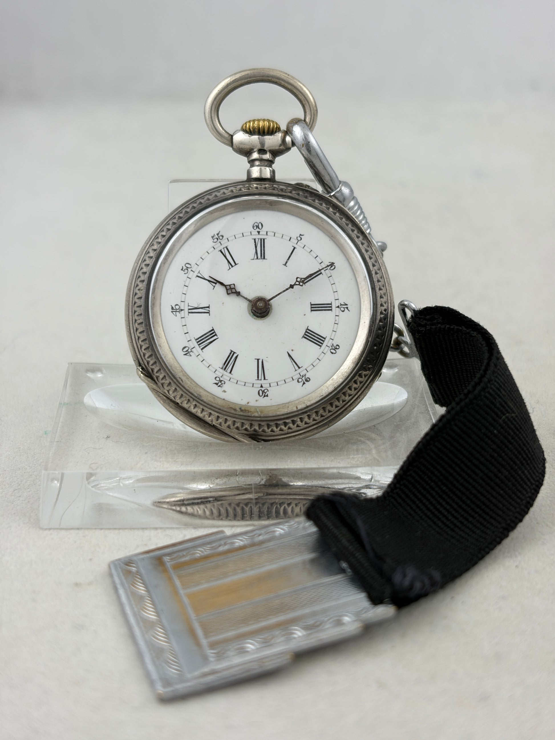 Taschenuhr Handaufzug aus 0,800er Tula-Silber mit Kette